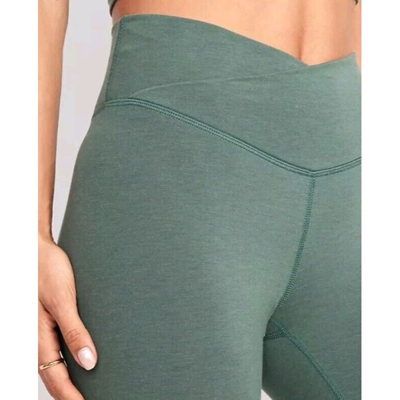 NWT Women's Old Navy Extra High Waisted PowerChill 7/8 Leggings Size XS Citrine - Picture 3 of 10